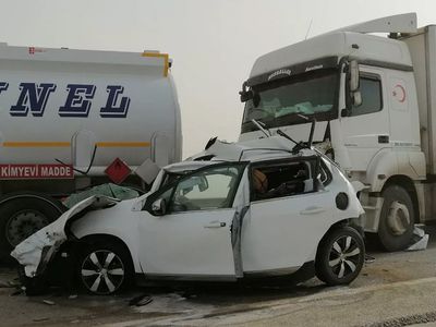 Konya, Niğde ve Aksaray'da Göz Gözü Görmedi! 8 Araç Birbirine Girdi