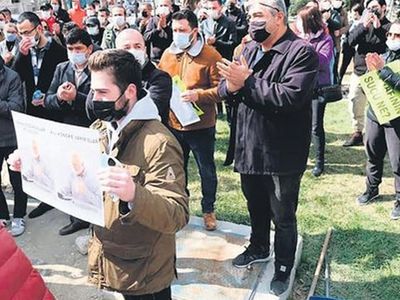 Konya'da Esnaf Gibi Protesto Yapan Kişiler CHP Üyesi Çıktı