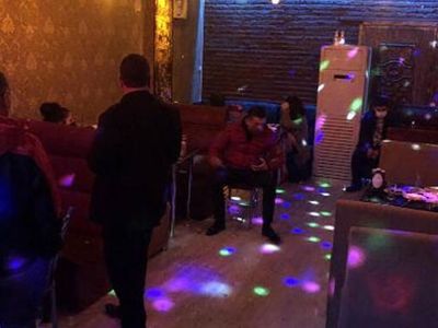 Konya'da Koronavirüsü Hiçe Sayan Eğlence Mekanında 46 Kişiye Ceza Yağdı