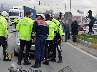 Konya’da Otomobilin Çarptığı Bisiklet Sürücüsü Ağır Yaralandı