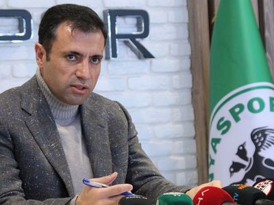 Konyaspor'da Başkan Fatih Özgökçen takımdan bazı isimlerin ayrılacağını ve 5 transfer yapmalarına rağmen transferlere devam edeceklerini söyledi