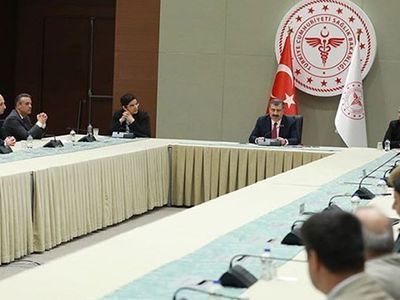 Koronavirüs Bilim Kurulu Bakan Koca Liderliğinde Toplandı