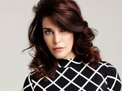 Koronavirüse Yakalanan Deniz Akkaya Taburcu Oldu
