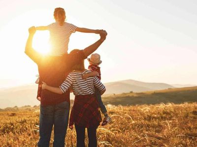 Koruyucu aile olma şartları ve 2022 koruyucu aile ücretleri
