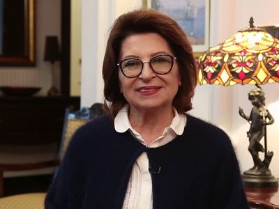 Kral Kaybederse Kitabının Konusu Ne?
