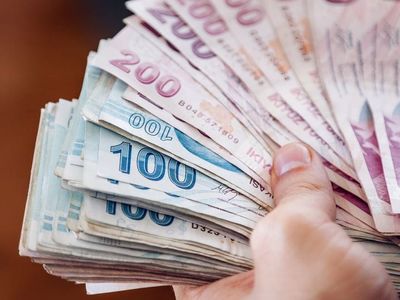 Kredi arayanlara müjdeli haber: Hesaplara anında yatıyor! 0,99 faizle anında 10 bin lira fırsatı