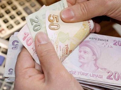 Kredi çekmek isteyenler dikkat! Bankaların güncel kredi faiz oranları açıklandı! Ziraat Bankası, Vakıfbank, Halkbank güncel kredi faiz oranları