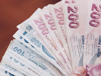 Kredi ve Kredi Kartı Borcu Olan Kişiler Ne Yapmalı?