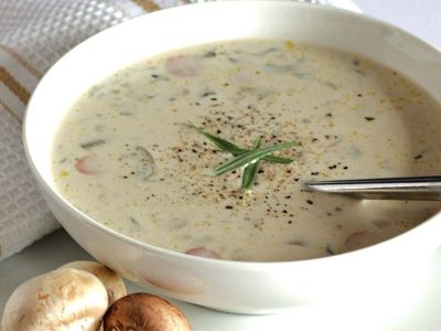 Kremalı mantar çorbası tarifi : en güzel ve lezzetli kremalı mantar çorbası nasıl yapılır? Kremalı mantar çorbası malzemeleri ve pratik tarifi