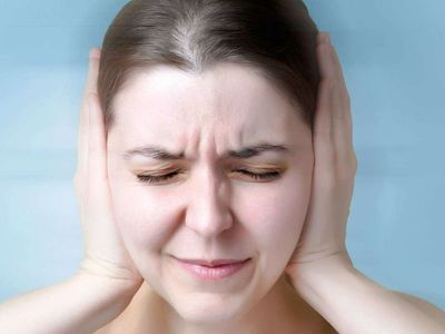 Kulak tıkanıklığı neden olur? Kulak tıkanıklığı nasıl geçer? Kulak tıkanıklığına iyi gelen yöntemler