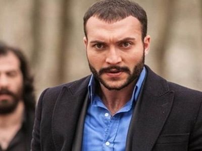 Kurtlar Vadisi Pusat kimdir, nereli ve kaç yaşında? Görkem Sevindik’in asıl mesleği ne, hangi yapımlarda oynadı? Görkem Sevindik yeni mesleğiyle şaşırttı