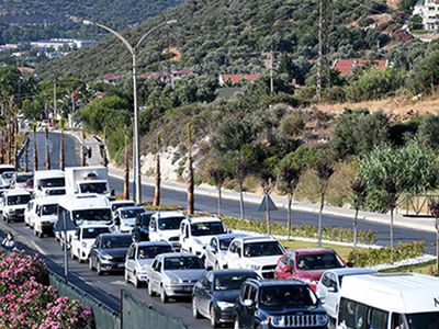Kuşadası'na Turistler Akın Etti!