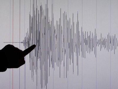 Kuşadası’nda şiddetli sarsıntı: Prof. Ahmet Ercan’dan korkutan deprem uyarısı
