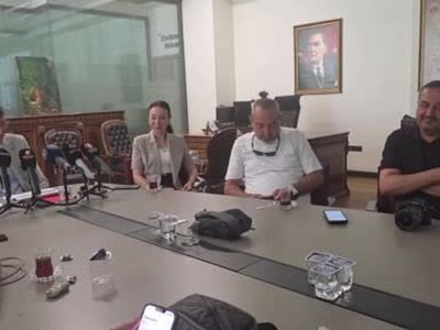 Kütahya belediye başkanı kahveci: 'Alnımız açık, başımız dik, görevimizin başındayız'