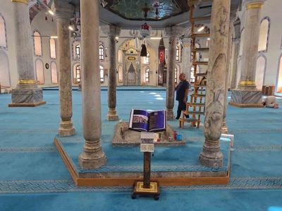 Kütahya Ulu Camii'nde karekod destekli dijital rehber dönemi başladı