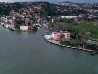 Lağım Suları Denize Karıştı: Boğaz ve Haliç Çamura Bulandı!