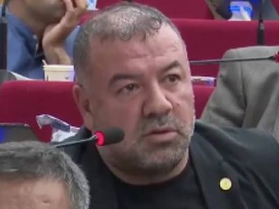 Latif Aydemir mecliste protesto edildi!