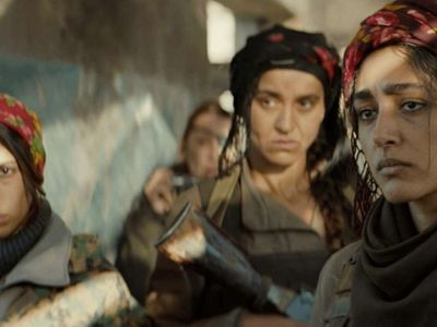 Les Filles Du Soleil film konusu ve oyuncuları