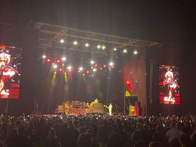 Limp Bizkit İstanbul'da 14 Yıl Aradan Sonra Coşkuyla Sahne Aldı