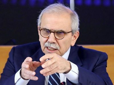 Lübnan Başbakanı Selam, "İsrail saldırıları sivil güvenliğini tehdit ediyor"