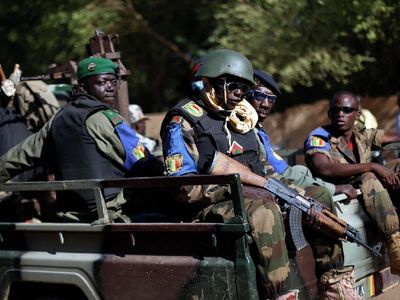 Mali’de jandarma okulunda katliam: En az 80 kişi öldü