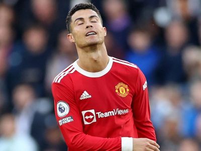 Manchester United'ın yeni teknik direktörü Eric ten Hag, Cristiano Ronaldo'yu takımda düşünmüyor!