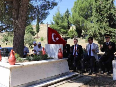 Manisa'da 15 Temmuz ruhu meydanlara taştı