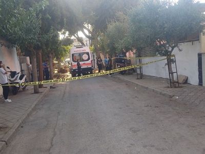 Manisa'da 16 Yaşındaki Kız Çocuğu Bıçaklanarak Öldürüldü