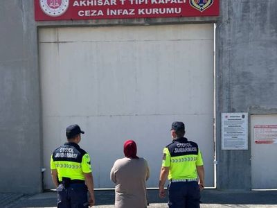Manisa'da firari hükümlü otoyol gişelerinde yakalandı