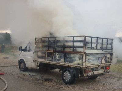 Manisa’da Kamyonet Alev Alev Yandı!