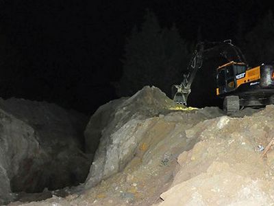 Manisa'da kazı çalışmasında göçük meydana gelmişti: Toprak altında kalan son kişinin cesedine ulaşıldı