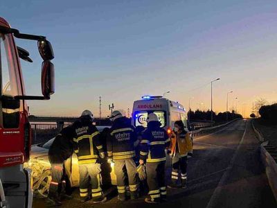 Manisa'da trafik kazası: Manisa Turgutlu'da işçi servisi ile tır çarpıştı Çok fazla sayıda yaralı var