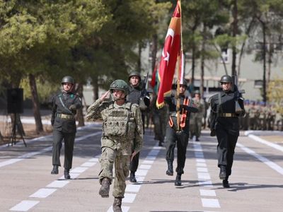 Mardin'de Komuta ve Sancak Devir Teslim Töreni Düzenlendi