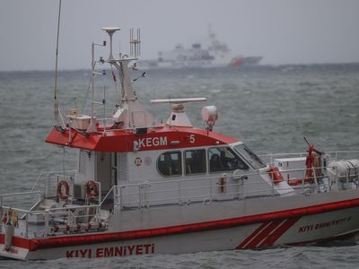 Marmara Denizi'nde kargo gemisi batmıştı: 6 mürettebatı arama çalışmaları 3. gününde devam ediyor!
