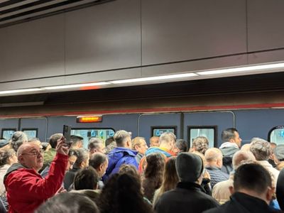 Marmaray'da arıza: Seferler yapılamıyor!