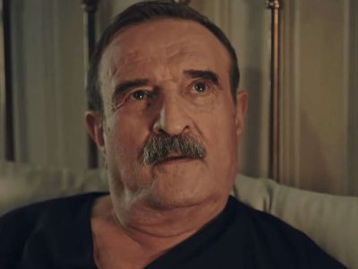 Masumlar Apartmanı Hikmet Baba ölüyor mu? Hikmet Baba ölecek mi? Metin Coşkun diziden ayrılacak mı?