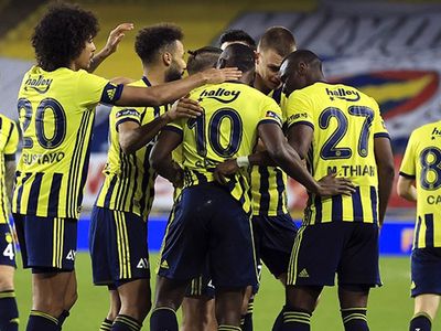 Mbwana Samatta Fenerbahçe'de Kalacağını Açıkladı!