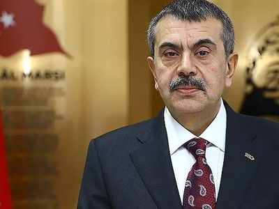 MEB Tekin’den: Bağımsızlığın ve mücadelenin simgesi İstiklal Marşı Kabulü mesajı!
