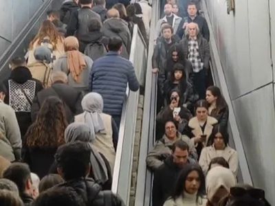 Mecidiyeköy'de yürüyen merdiven faciası: 3 kişi yaralandı