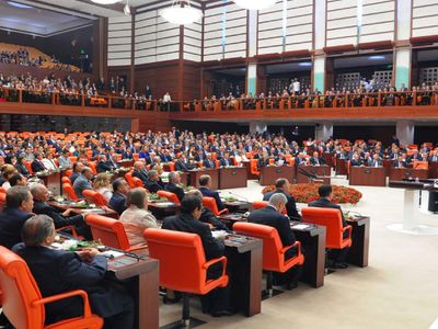 Meclis başkanı adayları belli oldu: Kulisler en güçlü ismi belirledi