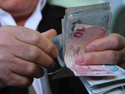 Meclis gece yarısı kararıyla emeklileri sevindirdi! Karşılıksız 5.250 TL anında çekilebilecek