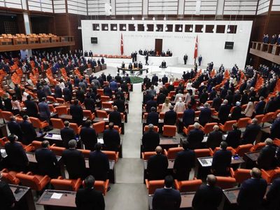 Meclis yoğun mesaiyle açılacak: Gündemde kritik konular var
