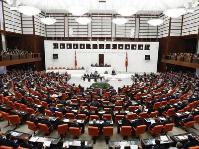 Meclise önemli 3 yasa teklifi: Milyonların gözü TBMM'de olacak