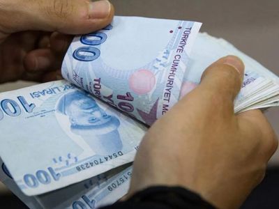 Meclis’ten emeklilere müjde: Yasa yakında yürürlüğe girecek! EYT’liler de yararlanacak