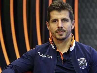 Medipol Başakşehir Teknik Direktörü Emre Belözoğlu'ndan Çarpıcı Açıklamalar