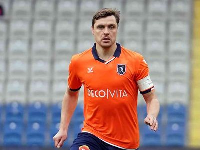 Medipol Başakşehirli Alexandru Epureanu'dan Fenerbahçe ve Galatasaray'a forvet için Artem Dzyuba önerisi!