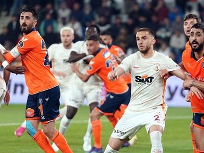 Medipol Başekşehir ile Galatasaray arasında oynanan maçın ardından Ömer Üründül karşılaşmayı değerlendirdi!