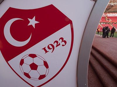 Mehmet Büyükekşi ve İbrahim Hacıosmanoğlu yarışıyor: Türk futbolu için kritik gün başladı