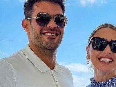 Mehmet Dinçerler’in Hadise’ye Evlenme Teklifi Ederken Taktığı Tektaşın Fiyatı Dudak Uçuklattı!