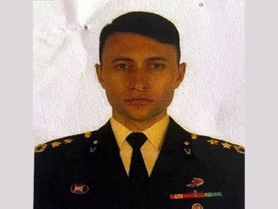 Mektup bırakarak hayatına son verdiği iddia ediliyor: Yarbay Gökhan Ünyeli kimdir, intihar mı etti?